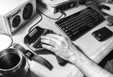 赛事服务-朱芳雨：越来越多中国球员冲击海外联赛，值得我们鼓掌点赞