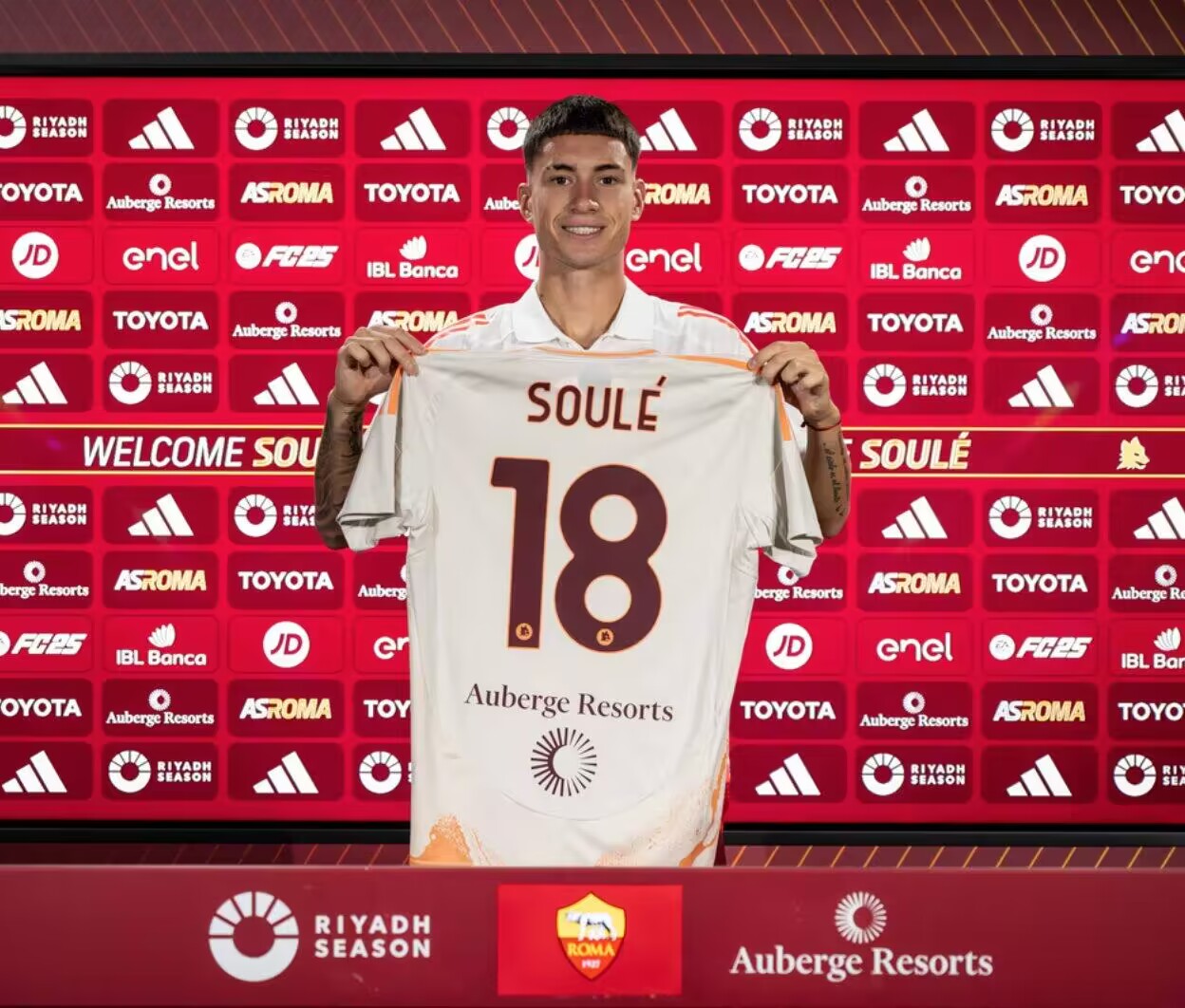 意媒：多特蒙德&amp;斯图加特有意苏莱，3000万欧估价无法让罗马放人