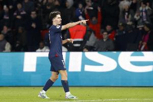 跨越9600公里&amp;击溃马竞！队报：维蒂尼亚领衔的巴黎中场势不可挡